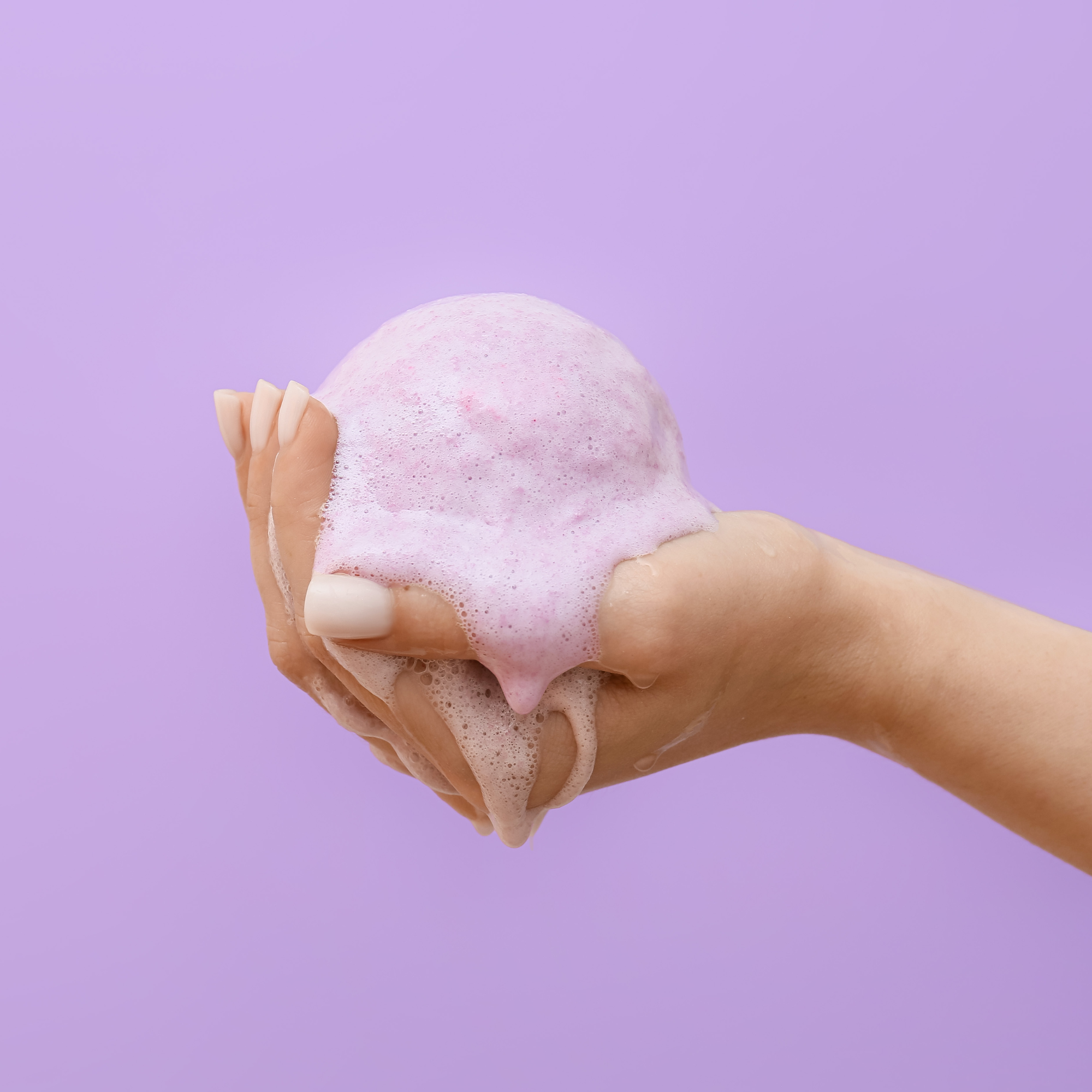 How To Use A Bath Bomb Bath 'n' Fizz